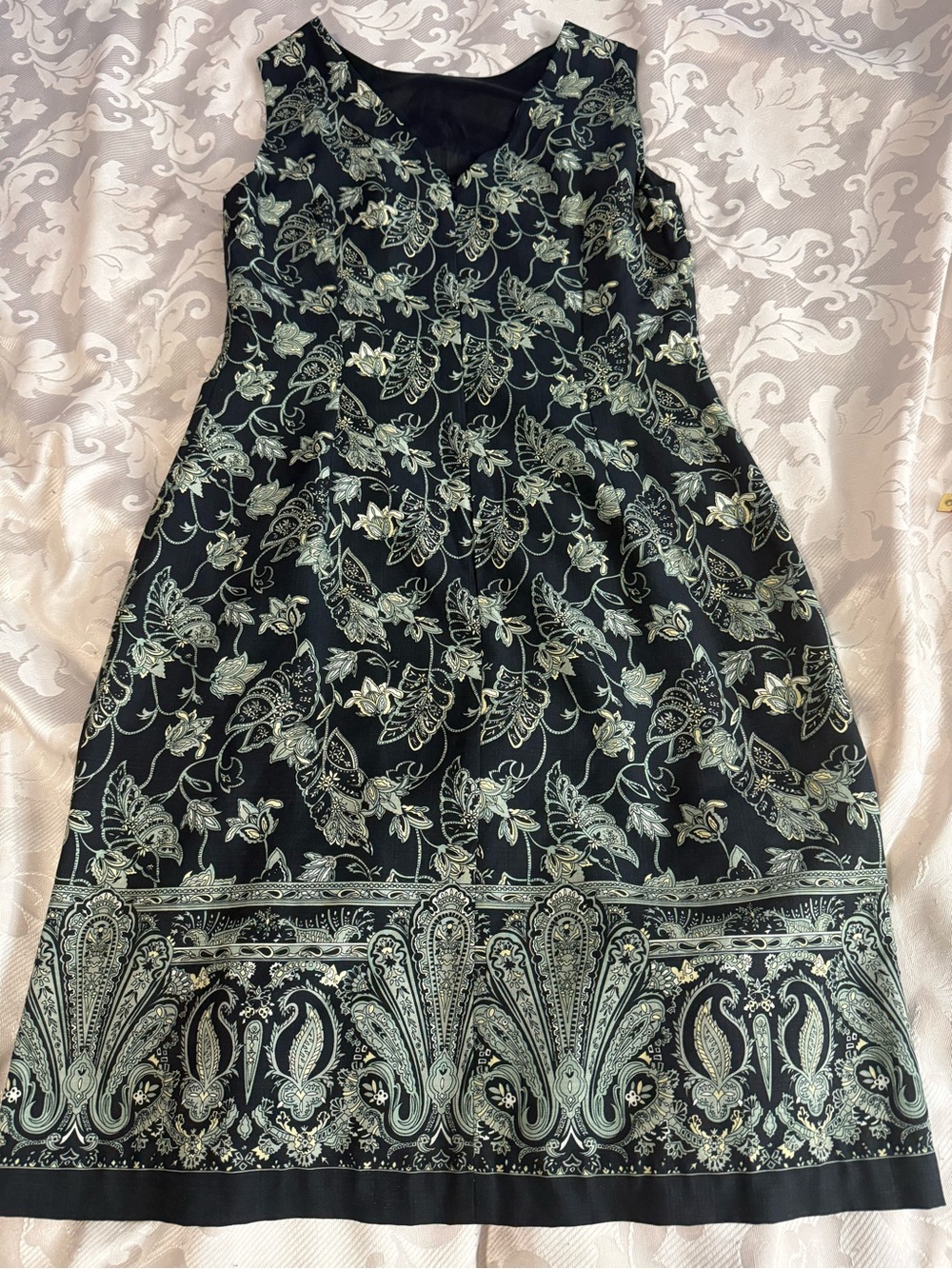 Tommy Bahama 100% Silk Paisley Border Print Shift Dress Size 10 Resort Cruise - Picture 3 of 8